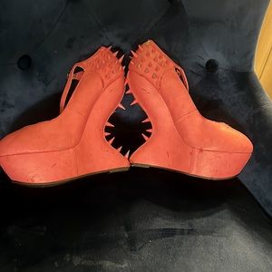 Pink spiked steep wedges